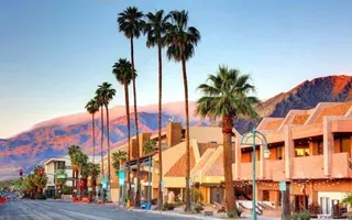 Flair Airlines Palm Springs – California